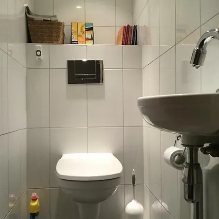 Апартаменты Spacious 2-bedroom Canal